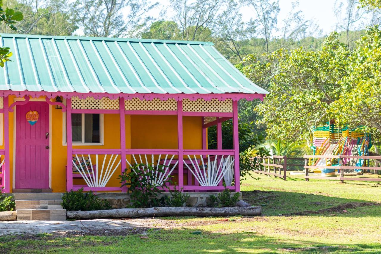 Strawberry Fields Together Robins Bay Luaran gambar